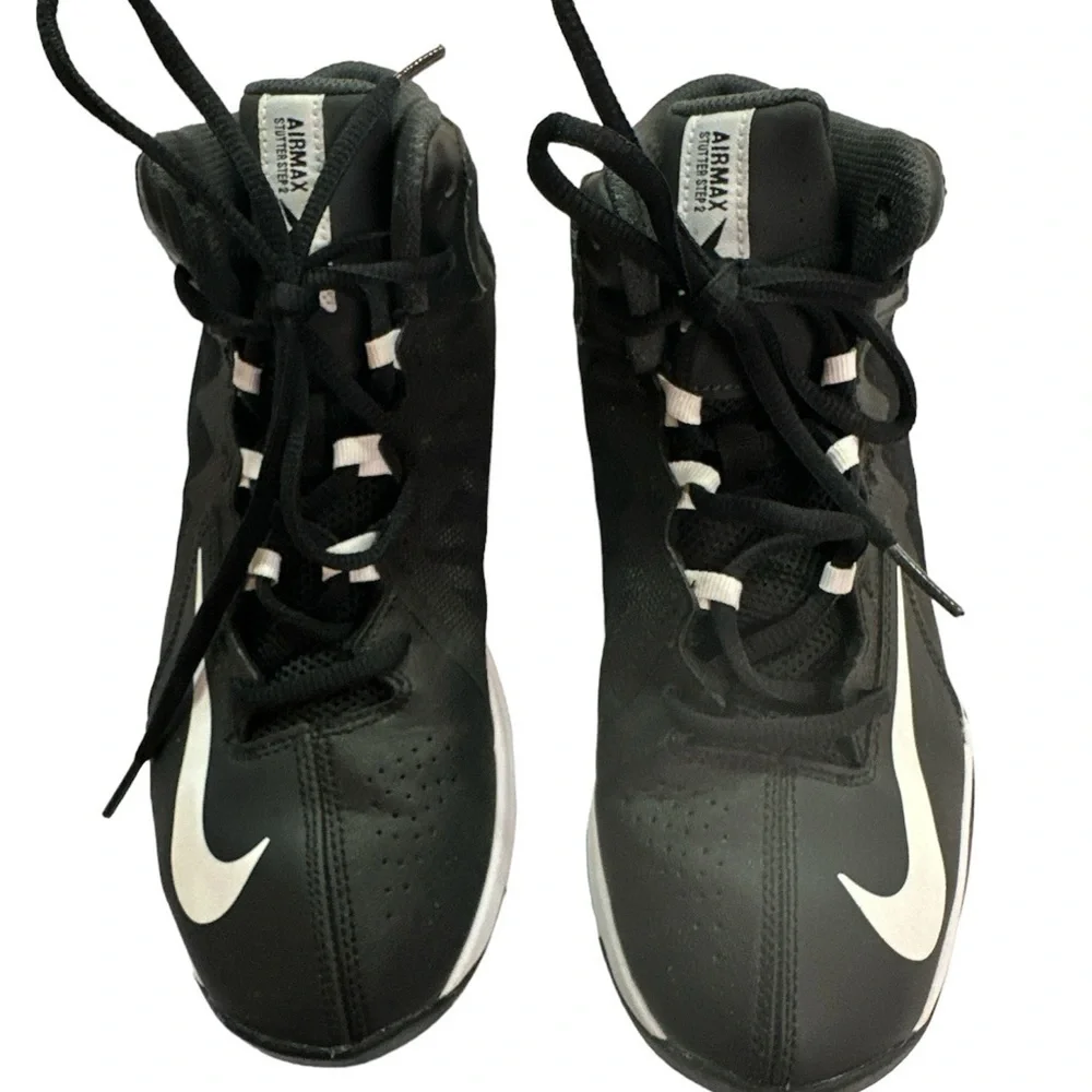 Nike Airmax Stutter Step 2 Boys Basketball Shoes Black/White Size 5.5